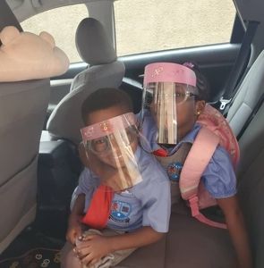 Meet your Posher, Onifade